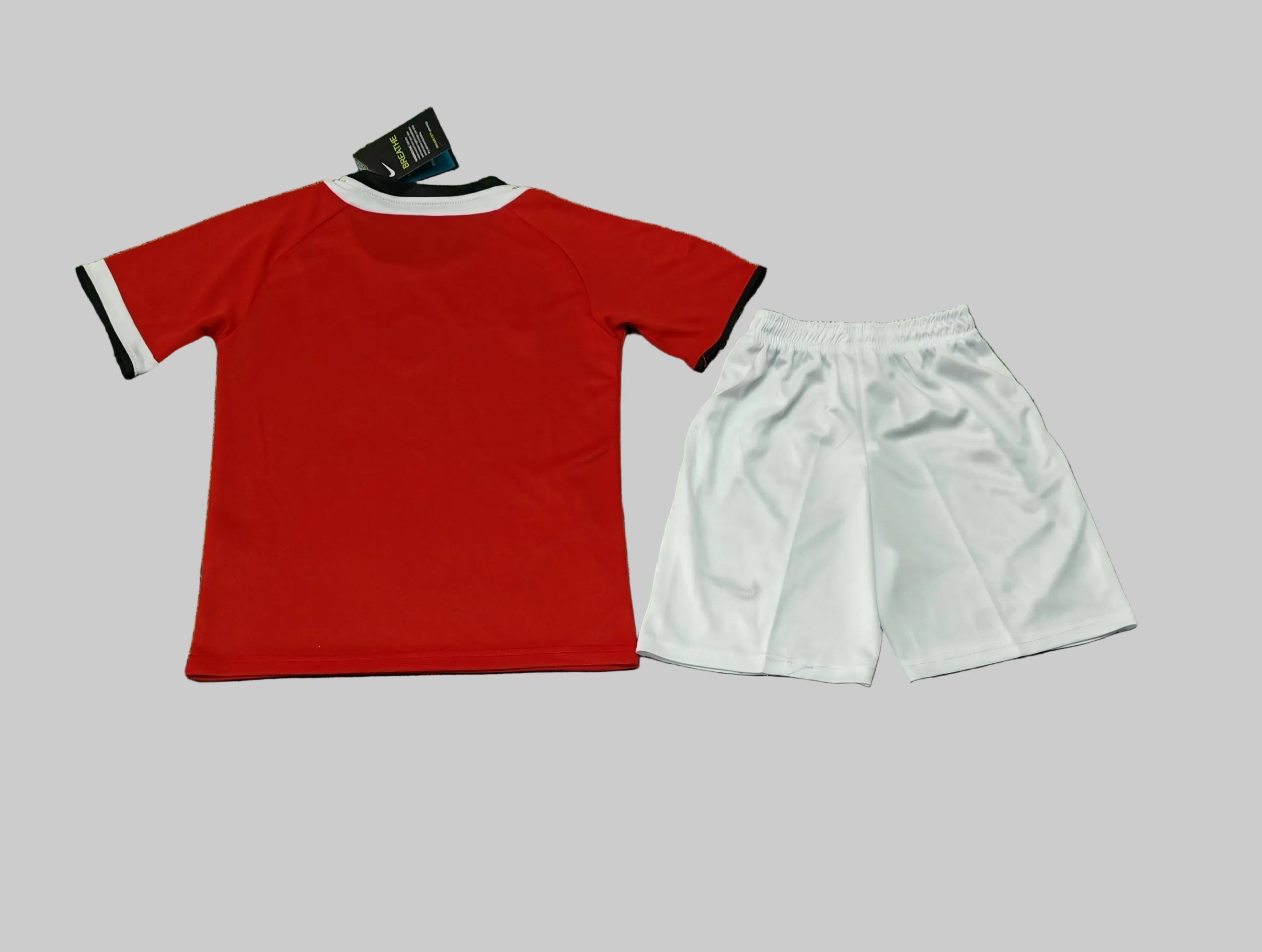 2005-2006 Manchester United Home Youth Kit