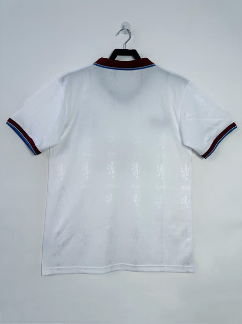 1995-1996 Aston Villa Away Kit