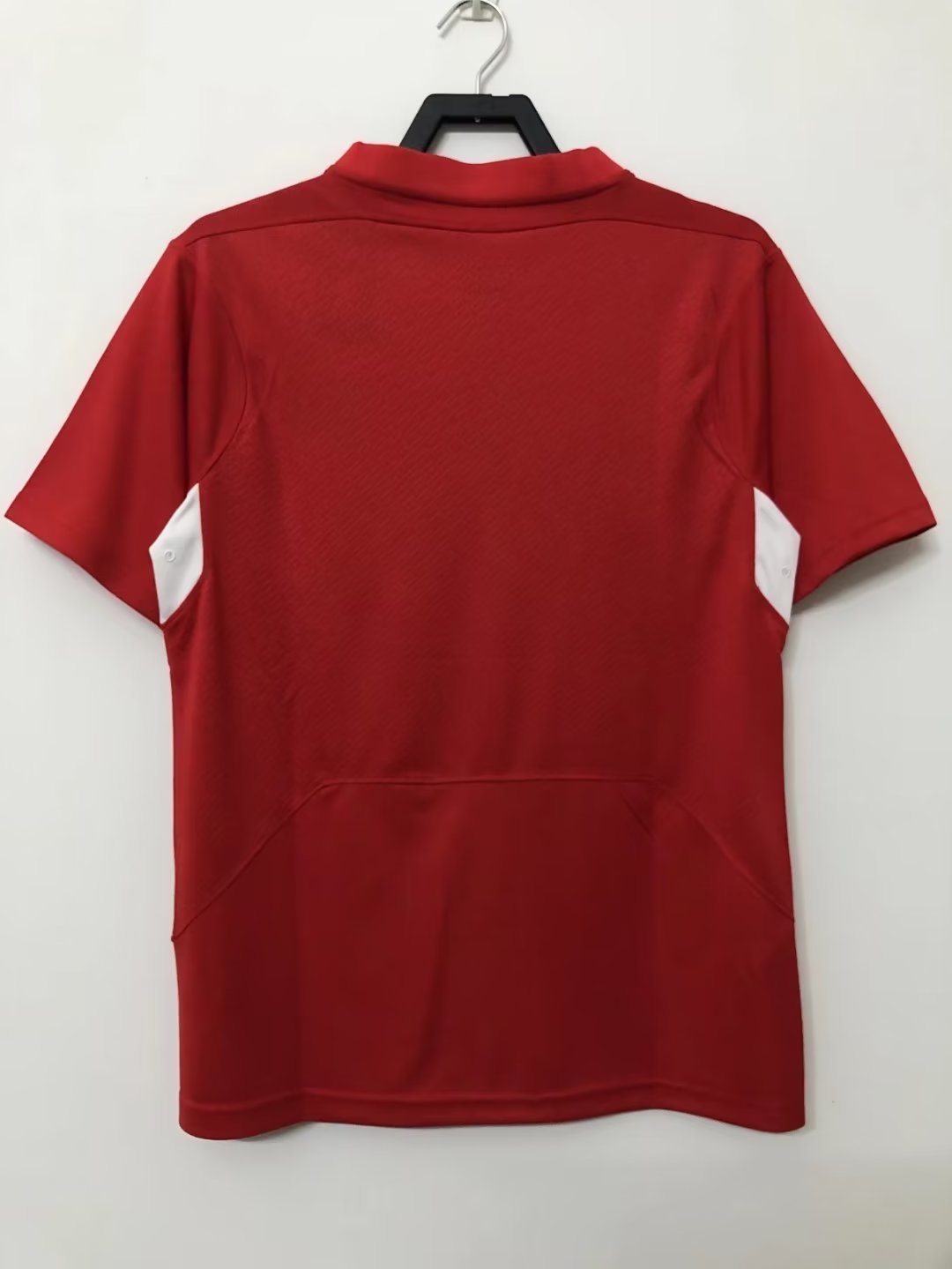 2004-2005 Liverpool Home Kit