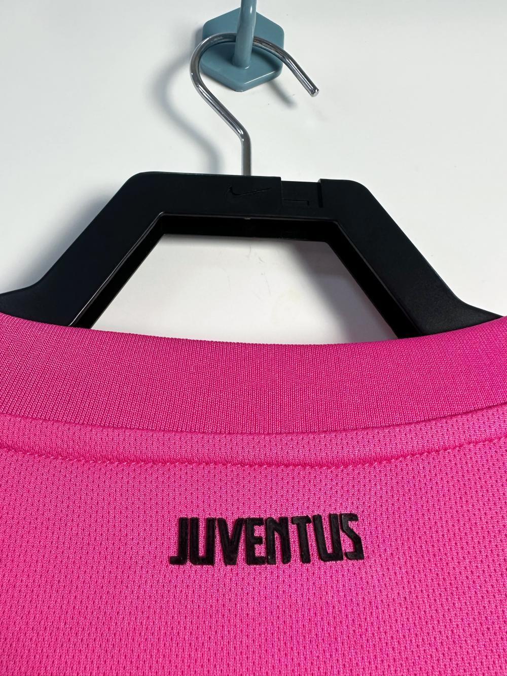 2011-2012 Juventus Away