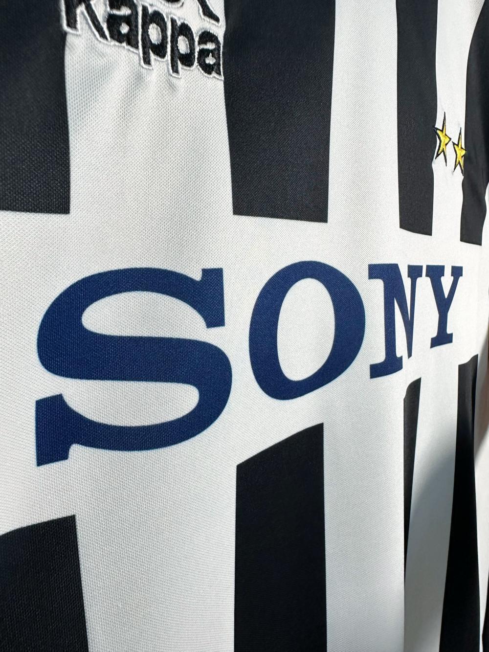 1995-1997 Juventus Home Kit