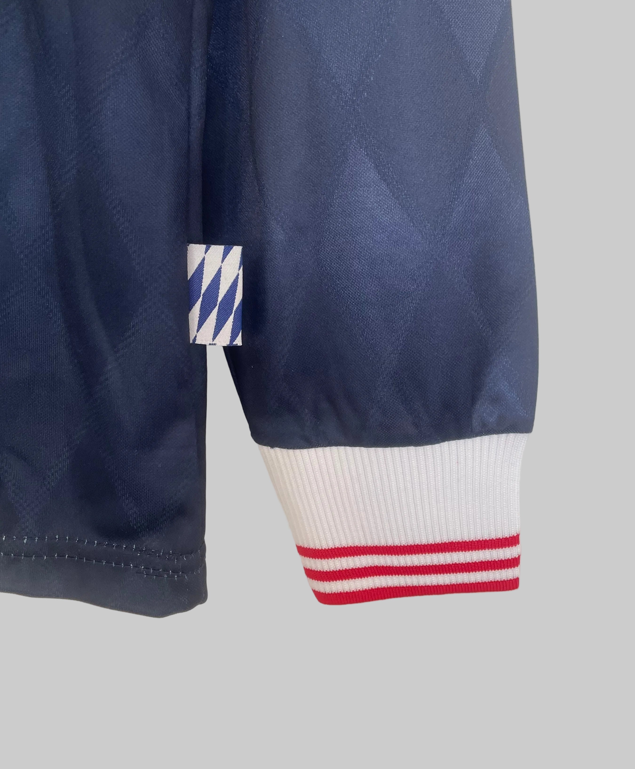 1997-1999 Bayern Munich Away Kit